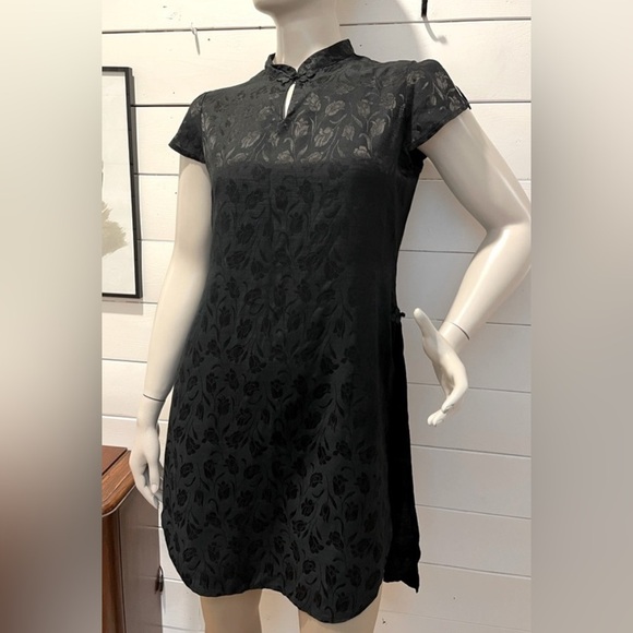 📍🖤 APRIL CORNELL BLACK FLORAL TUNIC – SIZE L - Picture 1 of 14